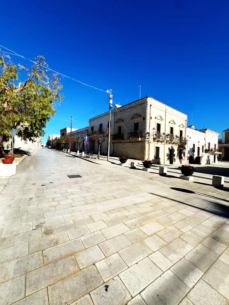 Centro di Lizzano, area tranquilla con B&B e appartamenti a Lizzano